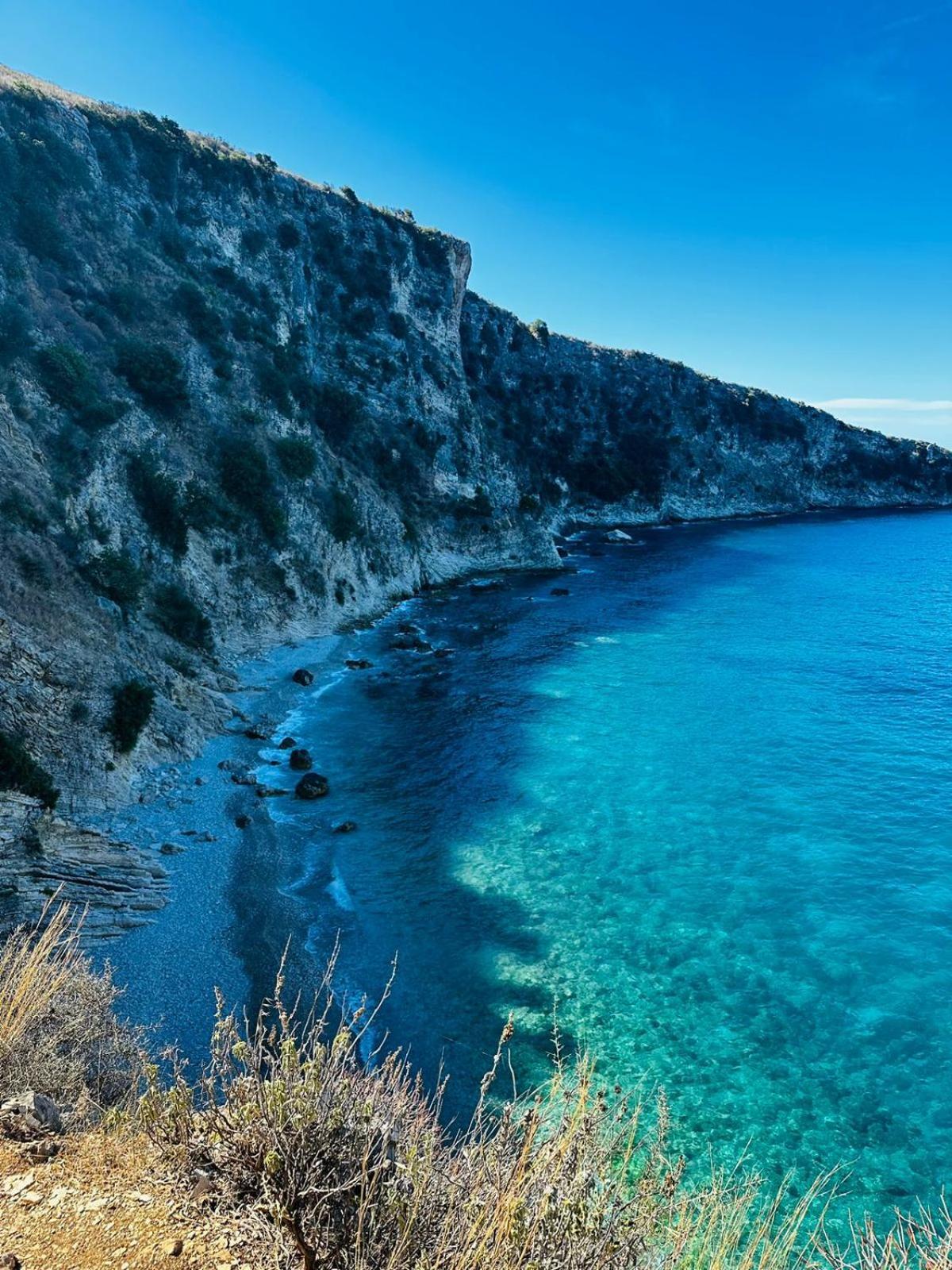Natural Hostel Himare Bagian luar foto